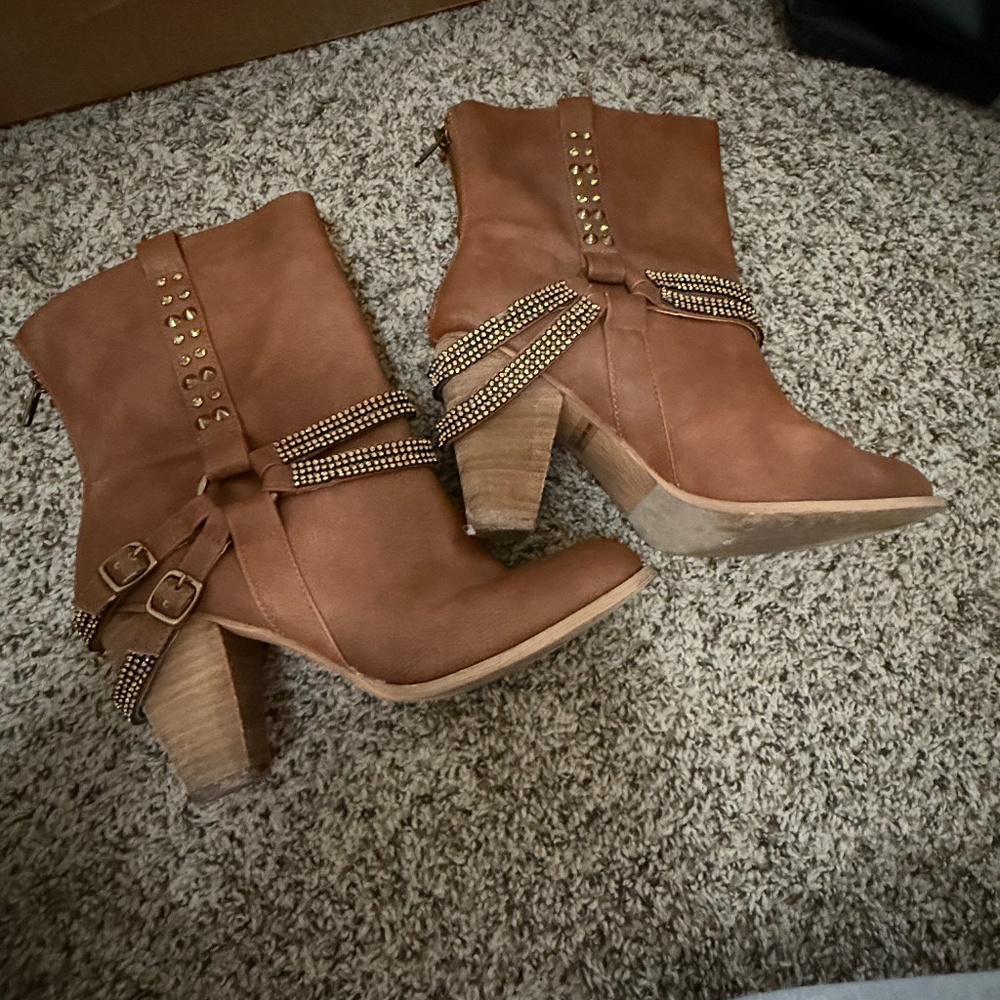 Sexy Boots for a Country Concert